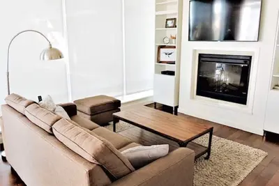 Image de This is for a booking with Victoria Waterfalls Hotel. 1 bedroom suite, sleeps 4.