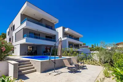 Bel appartement à Malinska avec WiFi