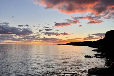 2-bedroom waterfront cottage in beautiful Pei