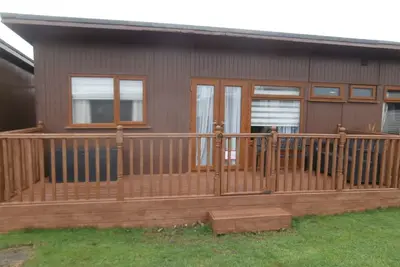 Lovely 2-Bed Chalet in Mablethorpe