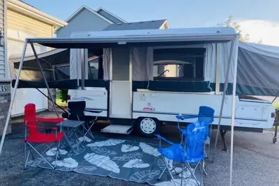Image de Portable Travel Popup Camper Pet Friendly Ac/Heat