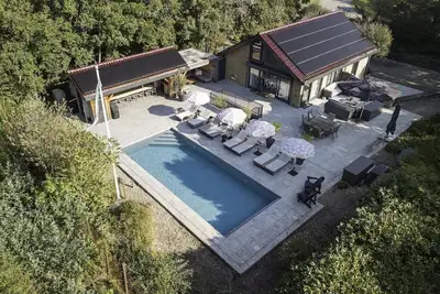 Image de Luxury 18-person vacation villa with swimming pool, sauna, play area, veranda, lounge set, game room and Bbq