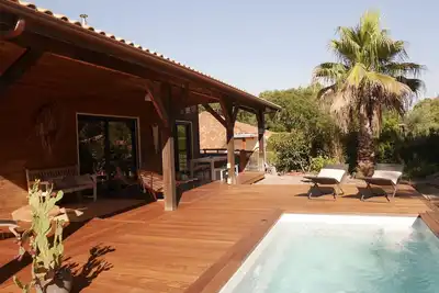 Image de Maison en bois sur pilotis