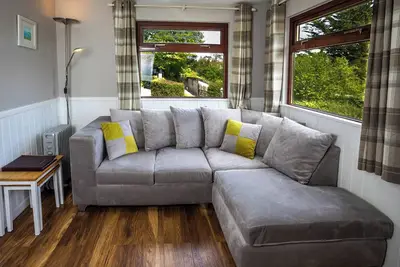 Image de Unique, peaceful, cosy and quaint cedar wood built holiday lodge.