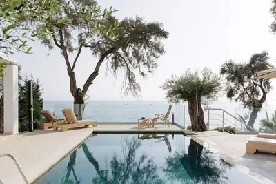 Image de Nisos Villa Blue -Beachfront & Pool