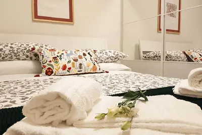 Beautiful apartment in the center a few steps from the sea