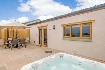 Image de Beautifully furnished cottage, ideal for couples or a small family looking for a relaxing retreat.