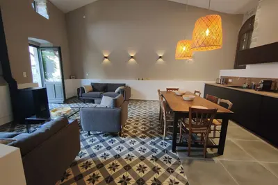 Image de Magnifique maison de village, avec terrasses proches plages de Balazuc