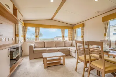 Image de 2 chambres à coucher à Nr St Austell