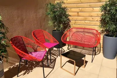 Image de Huge Apartment 5 mins from the Beach with Free Gated Parking