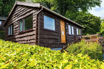 Image de Unique, peaceful, cosy and quaint cedar wood built holiday lodge.