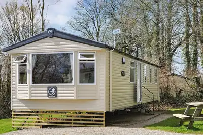 Image de Luxury, modern and spacious 12ft-wide family caravan with one double and two twin.
