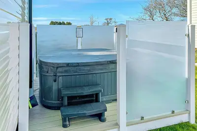 Image de Fistral 2 Bed Hot Tub (Pet)