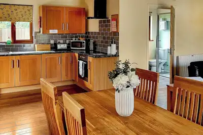 Image de 2 chambres Ă coucher Ă Llanddewi, Nr. Llandrindod Wells