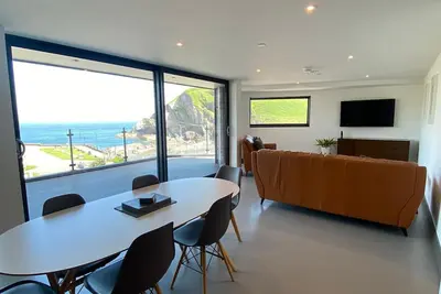 Image de 3 The View Ilfracombe seafront (3 Bed) Hottub