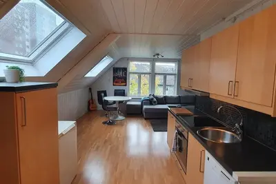 Image de Bright and Spacious Apartment with Free Parking