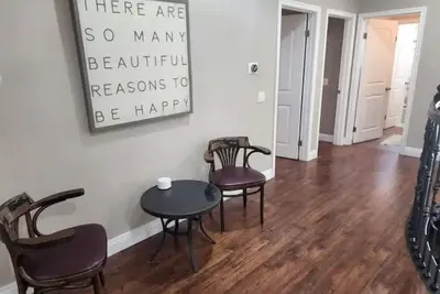 Image de Comfy 3br/3bt home w/ free parking, by Disneyland