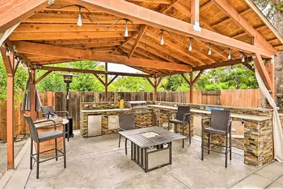 Image de Bright Concord Home w\/ Amenity-Packed Patio!