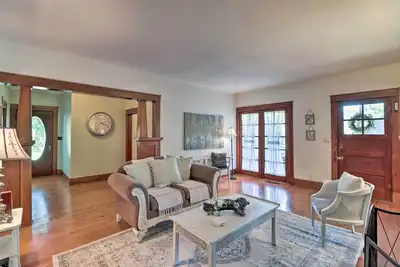 Image de Historic Mountain Home Haven w/ Large Yard!