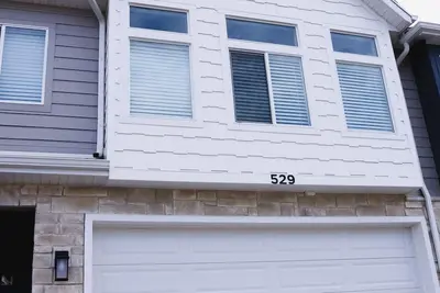 Image de Paradise Villa at Paradise Parkway in Garden City