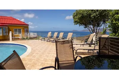 Image de Holidaze Villas - Spacious Ac Villa With Breathtaking Ocean View - Wifi & Pool