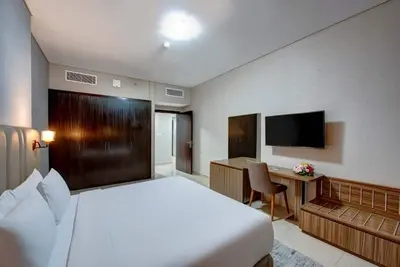 Image de One Bedroom Apartment In Marina By Luxury Bookings