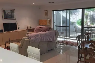 Image de Luxury modern two storey house