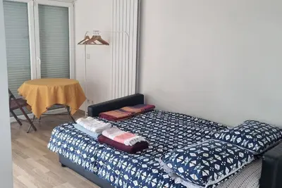 Image de Ravissant Studio avec jardin Piscine privatisée accessible de mai à octobre