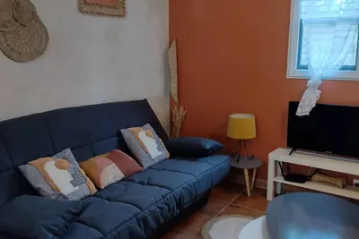 Apt near Aigues-Mortes air-conditioned and sea with pool