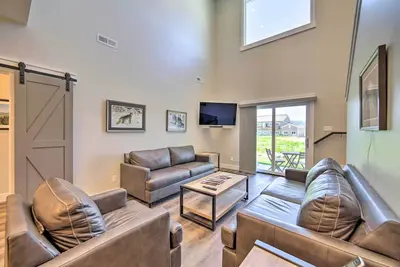 Image de Modern Swan Valley Townhome w/ Walking Trails