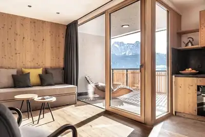 Image de Oberfallerhof appartement Oi avec vue sur les montagnes, jardin et Wi-Fi.