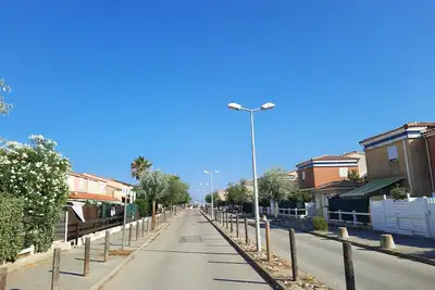 Image de Petite maison de plage toute équipée à 100m de la mer à pied