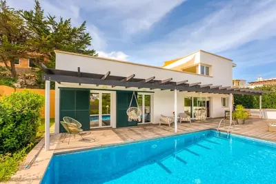 Image de Elegant villa in Cala Llonga with views to the harbor of Mahón, Menorca