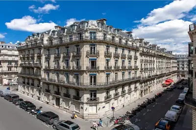 Image de 200 sqm high end fashion, Avenue des Champs Elysees - a haute couture abode