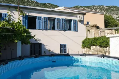 Image de Maison de vacances Drivenik pour 1 - 6 personnes avec 2 chambres à coucher - Maison jumelée