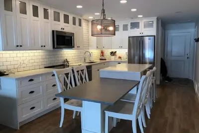 Image de 2 bedroom Condo in Privately Gated Resort with Lake view!