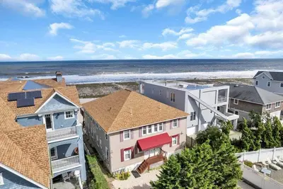 Image de Oce13093 | 2nd Floor Unit overlooks the beach & ocean! Pets Ok! by Shore Points Vacations