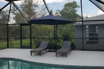Image de Salty Shell Villa 5 star rated minutes to Warm Mineral Springs and area beaches!
