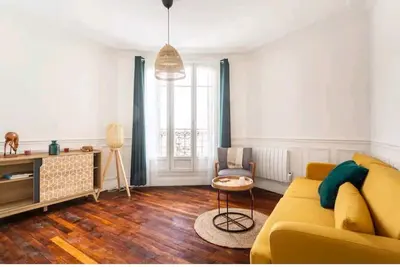 Image de Appartement au bord de seine