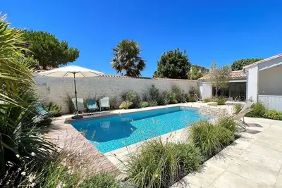 Image de Magnifique villa avec piscine chauffée et parking