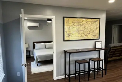 Image de Conveniently Located Private Guesthouse in Wears Valley - No Cleaning Fees!