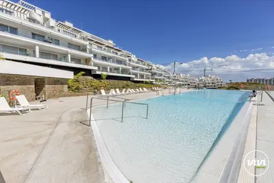 Image de Lima | Townhouse with pool in Estepona