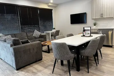 Image de 3-bedroom Daily Monthly Rates Available Unit 3