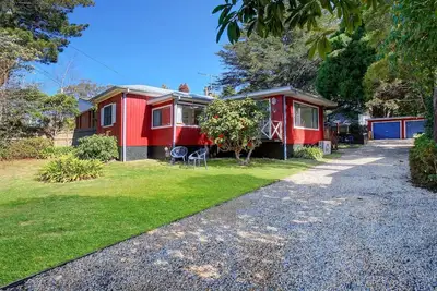 Image de Tullys Hut - Walk to Hikes & Waterfalls