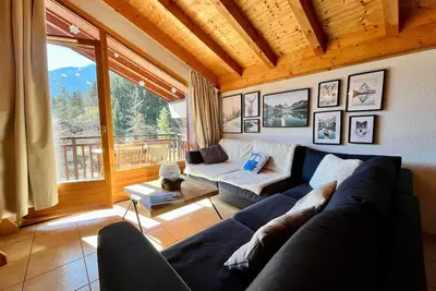 Image de Appartement cosy avec balcon, proche du centre et skibus, garage inclus