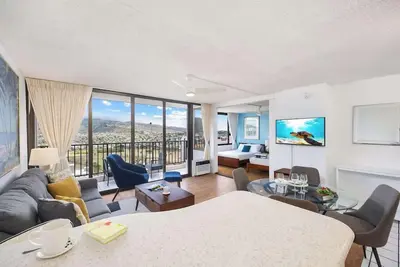Image de Fabulous Mountain View w/ Free Parking, Near Beach