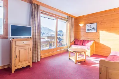 Image de Appartement 3 pièces · 2 chambres · Piscine · Parking · Proche pistes