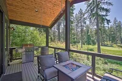 Image de Modern Alpine Home on Prospector Golf Course!