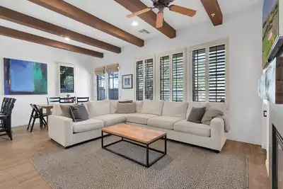 Image de Adorable Single Story 3 Bedroom Villa Lq148 Lic-243744