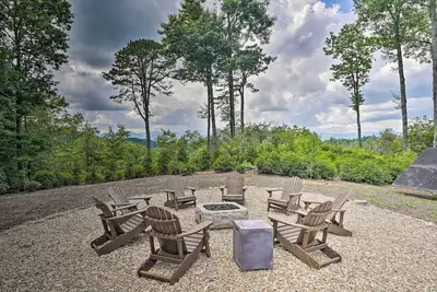 Image de Grand Pisgah Forest Home on Secluded 5 Acres!